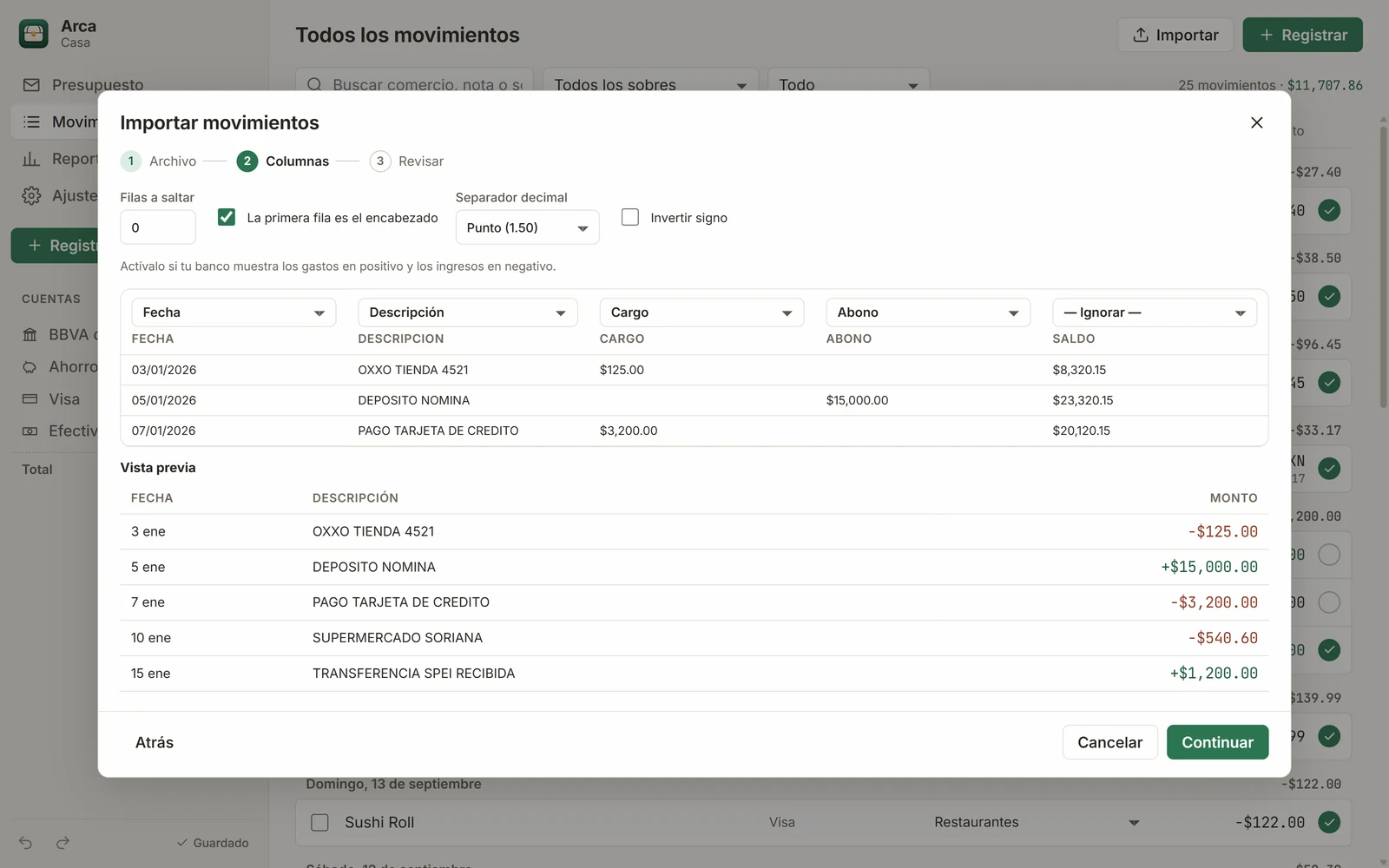 Asistente de importación asignando las columnas del CSV de un banco, con vista previa de los movimientos.